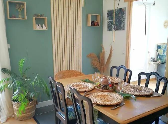 Comme Envie D'air Foret Apartment *